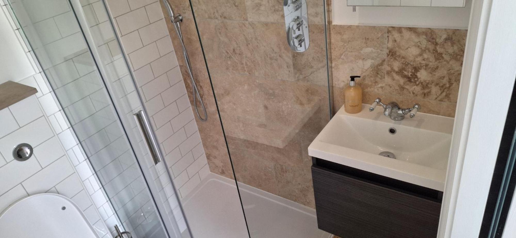 New 3 Bedrooms Flat In Ashford Near Heathrow Exterior foto
