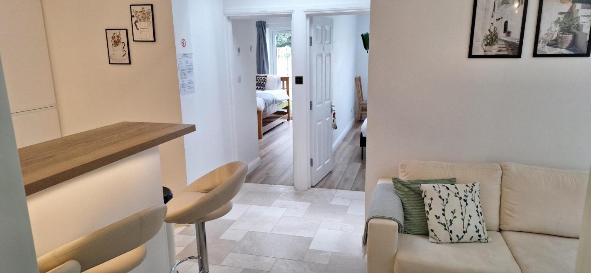 New 3 Bedrooms Flat In Ashford Near Heathrow Exterior foto